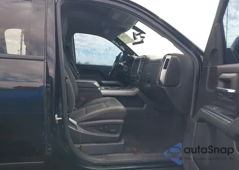 2015 Chevrolet Silverado 1500 1Lt z USA, uszkodzony, nr VIN 3GCPCREC1FG472404